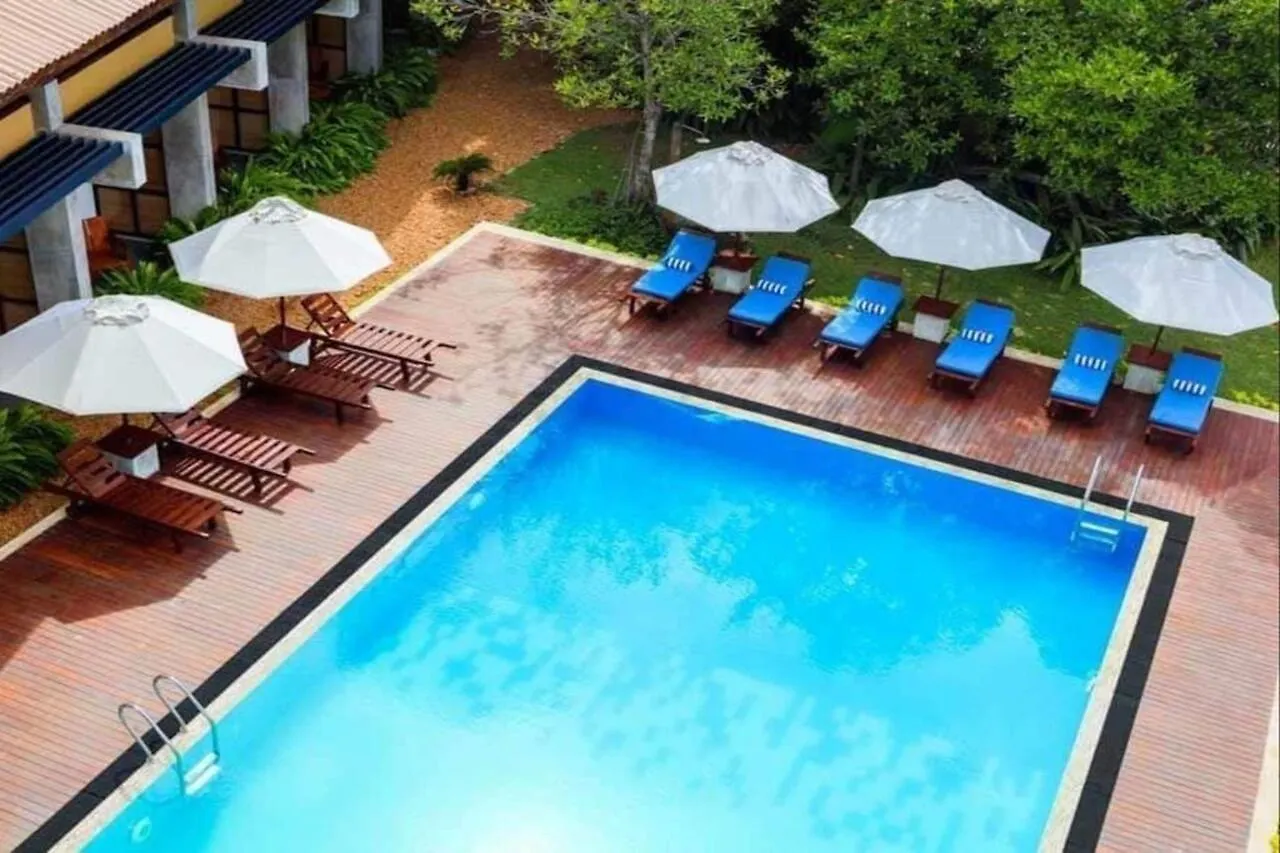 Amagi Aria Airport Transit Hotel Негомбо