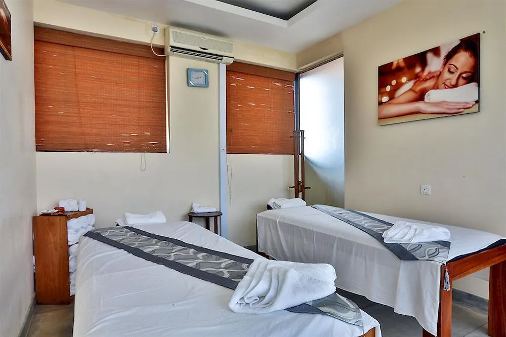 Amagi Aria Airport Transit Hotel Негомбо 5*,