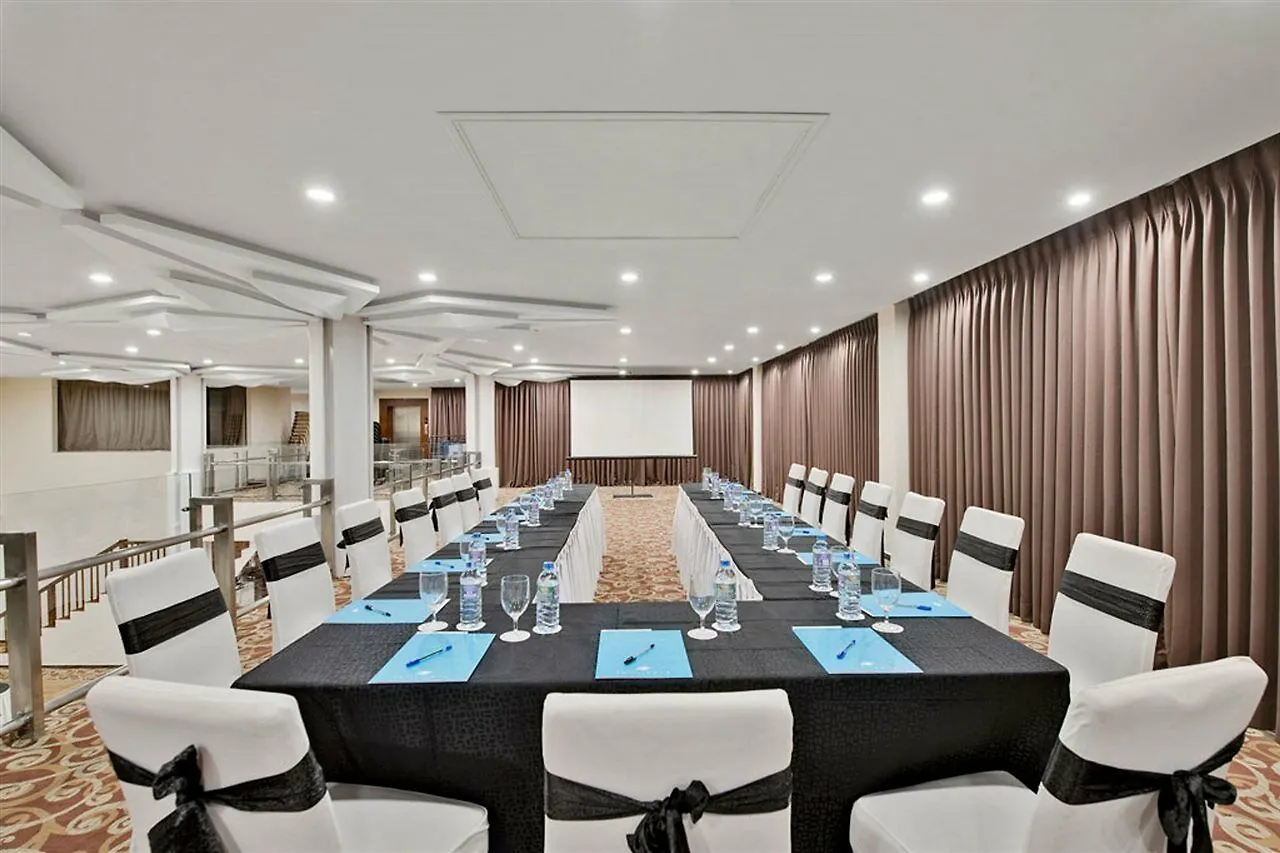 Amagi Aria Airport Transit Hotel Негомбо 5*,  Шри-Ланка